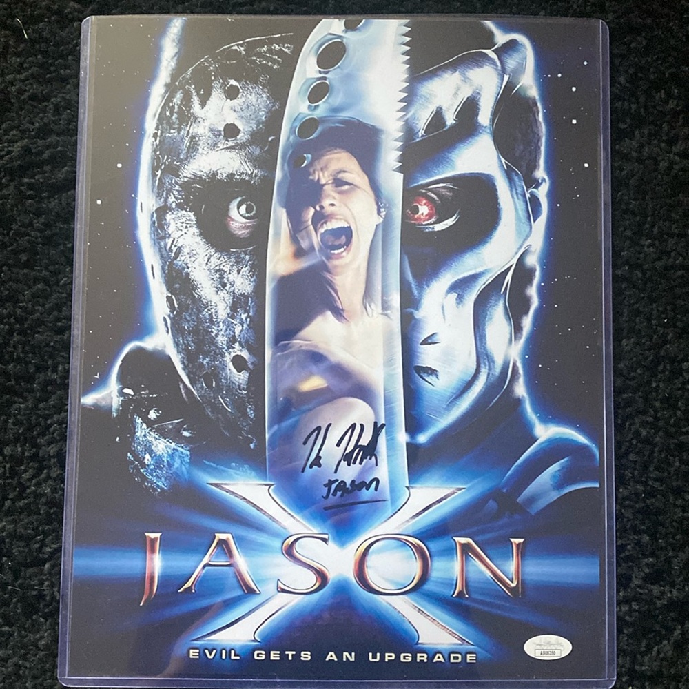 JSA authenticated actor Kane Hodder (Jason). Certificate number:AS08350. 11x14in